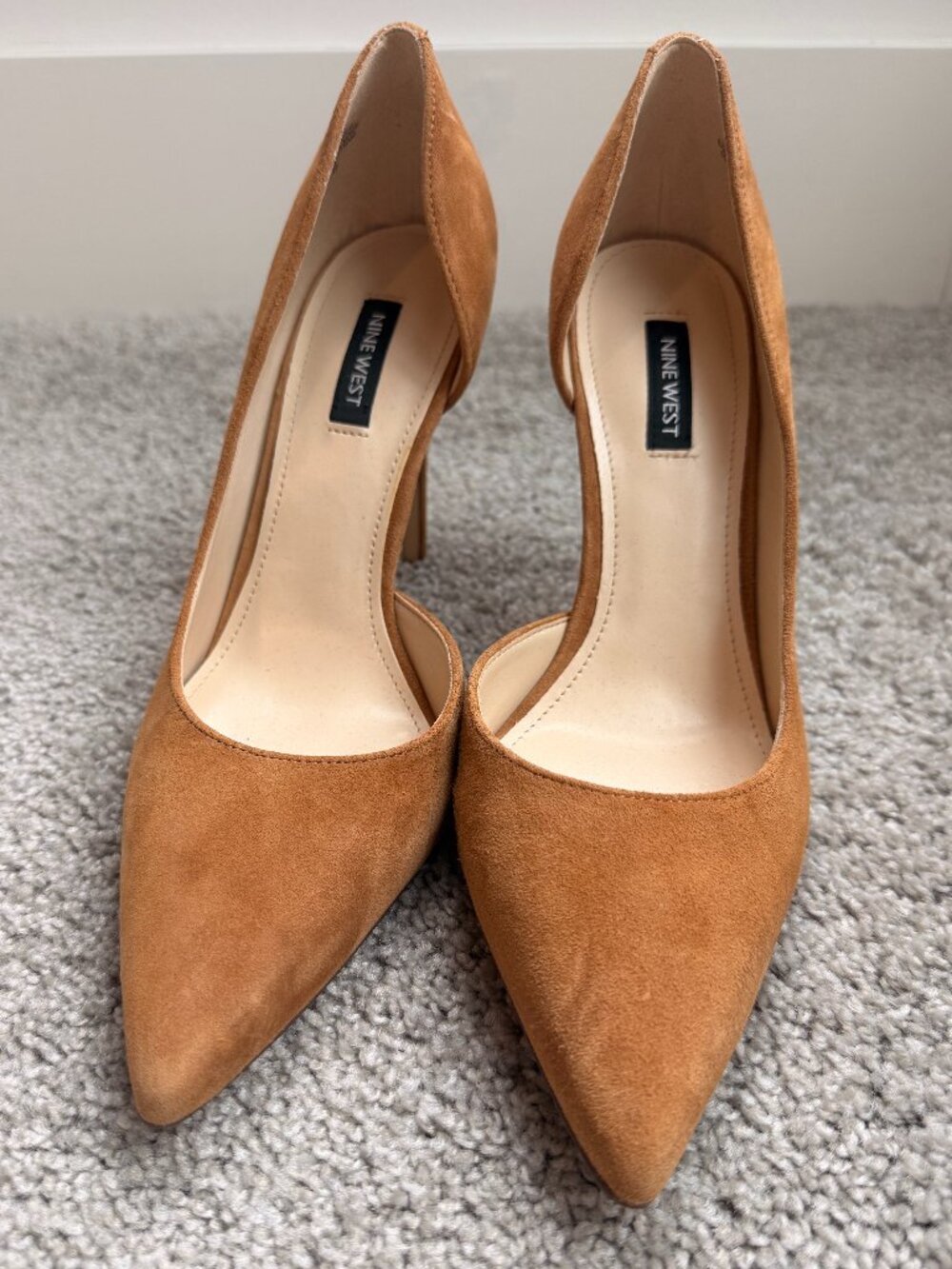Nine West Tan Suede Pumps Size 9 Pointed Toe Heels NWOT